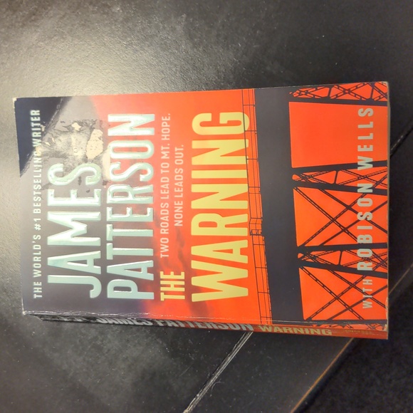 The Warning by James Patterson and Robison Wells in Paperback - Picture 1 of 3